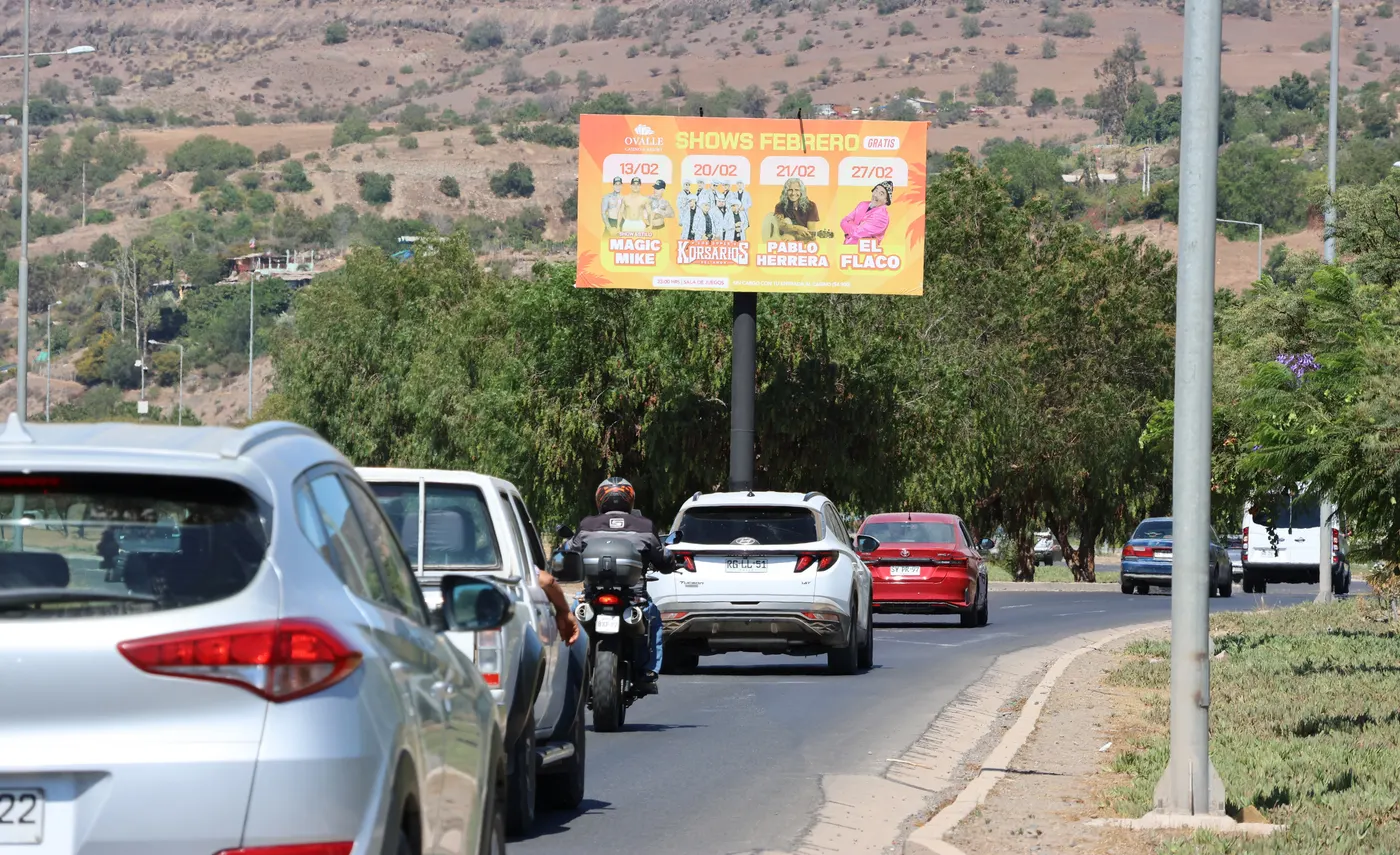 Letrero direccional Av. Circunvalación con Alameda, Casino de Juegos de Ovalle